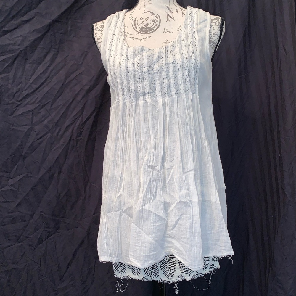 Ivy Jane sleeveless layered top size S